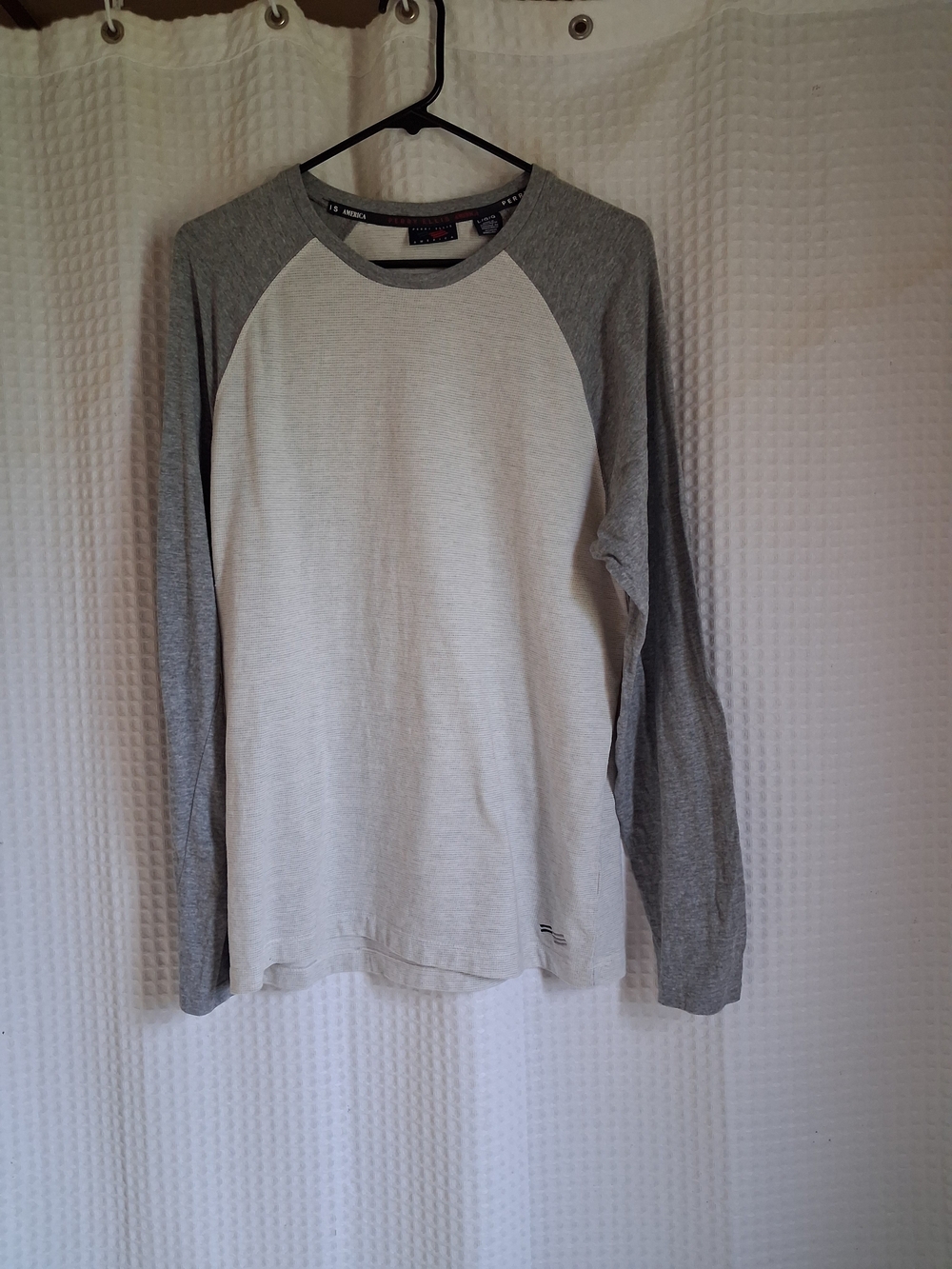 Perry Ellis Two-Tone Raglan Long Sleeve Shirt - Light Gray & Cream White Body